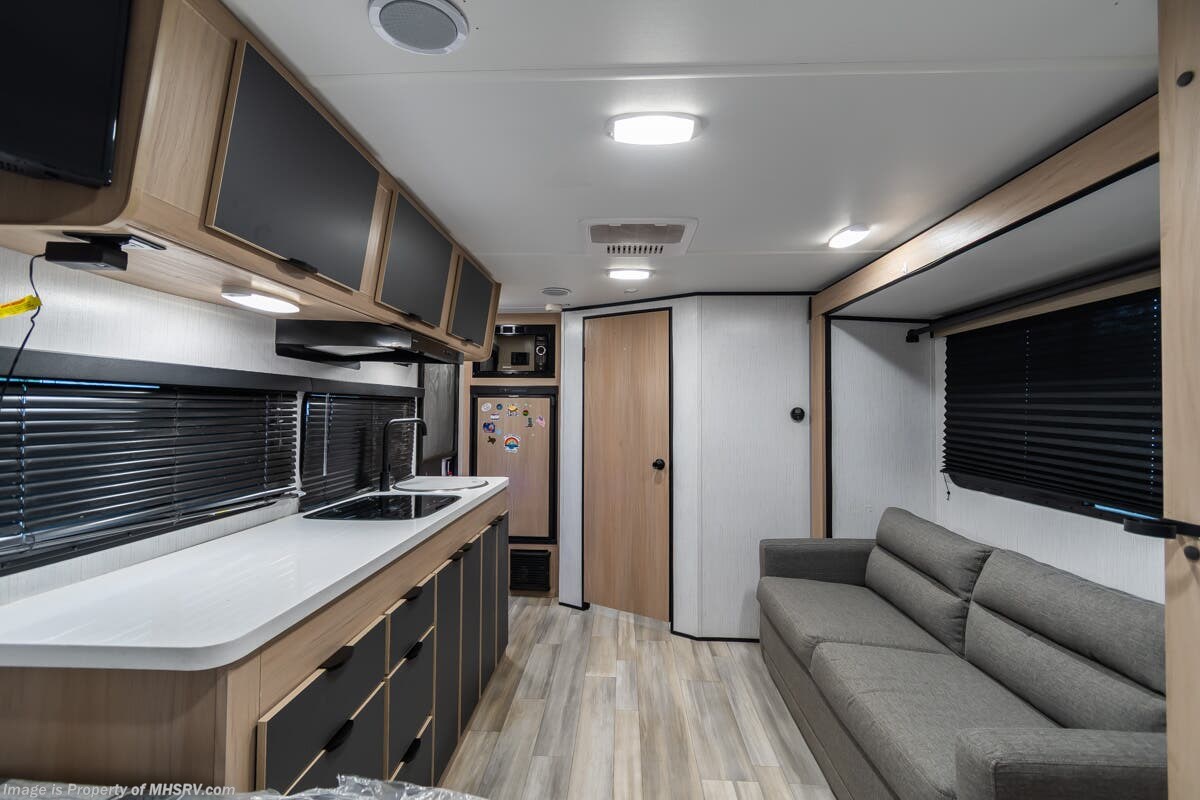 Used 2023 Cruiser RV Hitch 18RBS available in Alvarado, Texas