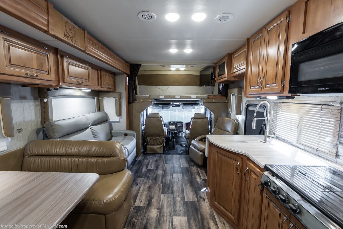 2019 Nexus Wraith 32W - Used Class C For Sale by Motor Home Specialist in Alvarado, Texas