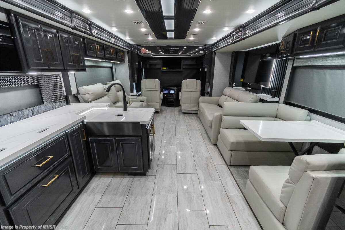 2027 Fleetwood Palisade 45FS - New Diesel Pusher For Sale by Motor Home Specialist in Alvarado, Texas features Two Full Baths, Bunk Beds