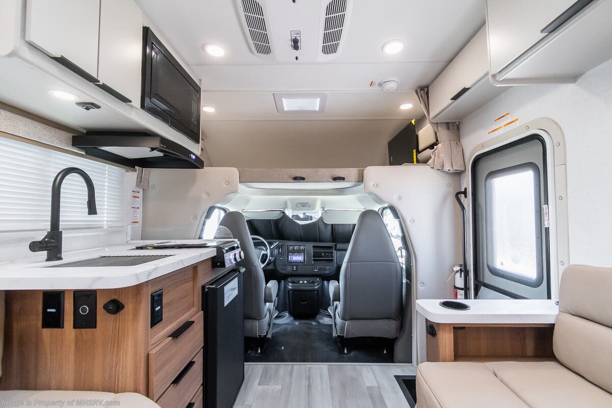 2027 Four Winds 19X by Thor Motor Coach from Motor Home Specialist in Alvarado, Texas