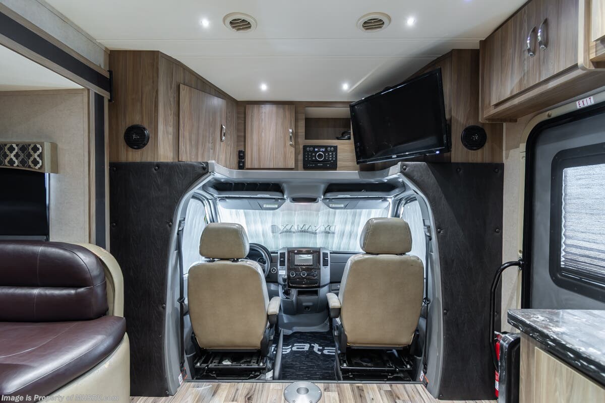 2018 Isata 3 Series 24FW by Dynamax Corp from Motor Home Specialist in Alvarado, Texas