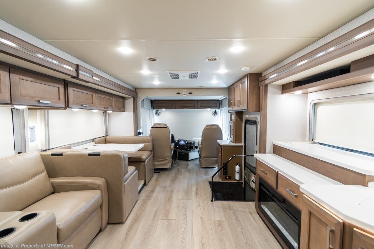 2023 Thor Motor Coach Palazzo 37.5 - Used Diesel Pusher For Sale by Motor Home Specialist in Alvarado, Texas features Theater Seating, Bath & 1/2