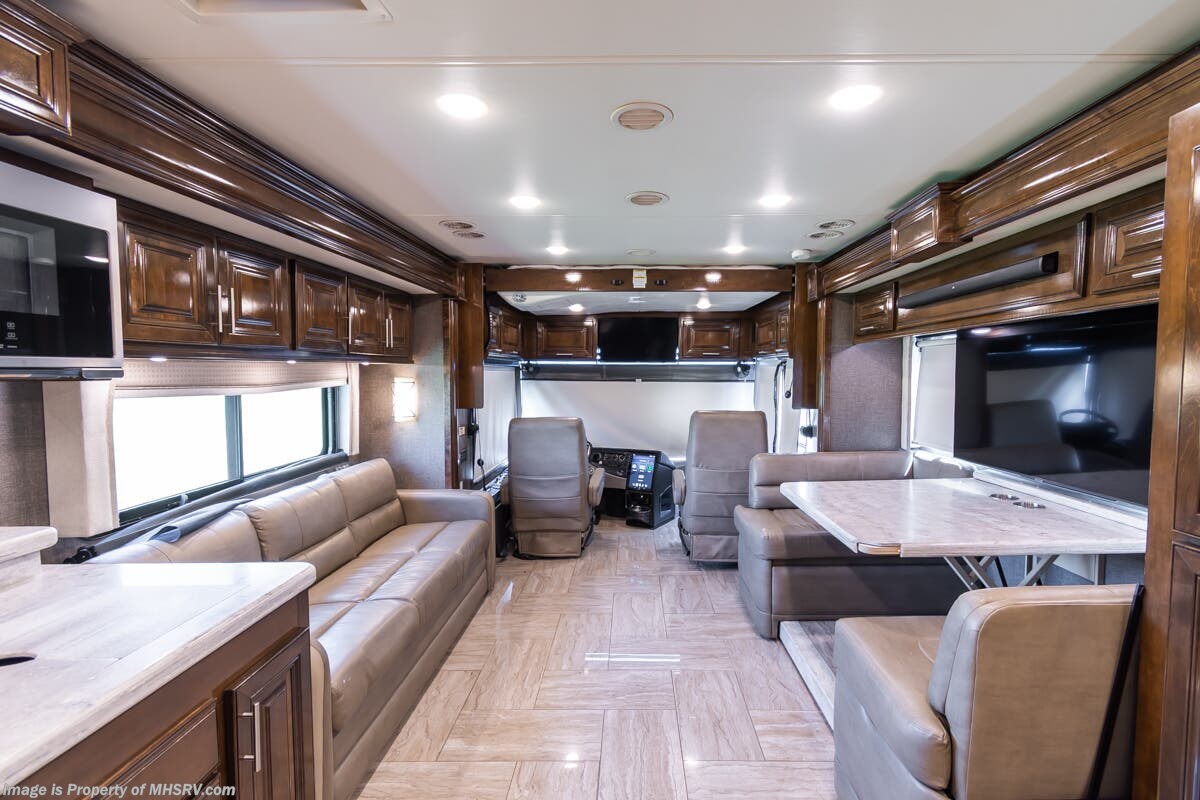 2020 Thor Motor Coach Venetian 42B - Used Diesel Pusher For Sale by Motor Home Specialist in Alvarado, Texas features Bunk Beds, Two Full Baths