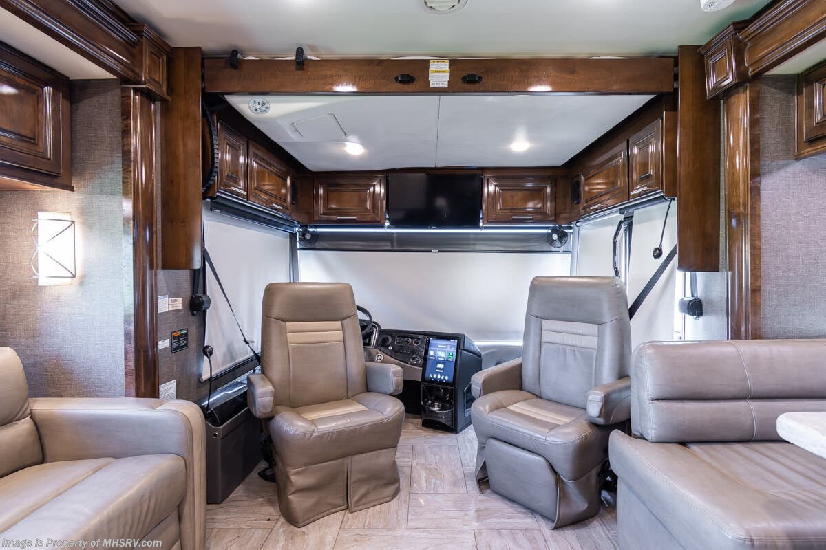 2020 Venetian 42B by Thor Motor Coach from Motor Home Specialist in Alvarado, Texas