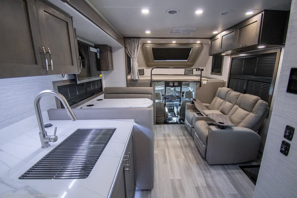 2027 Dynamax Corp Isata 6 Series 32KS - New Super C For Sale by Motor Home Specialist in Alvarado, Texas features Theater Seating