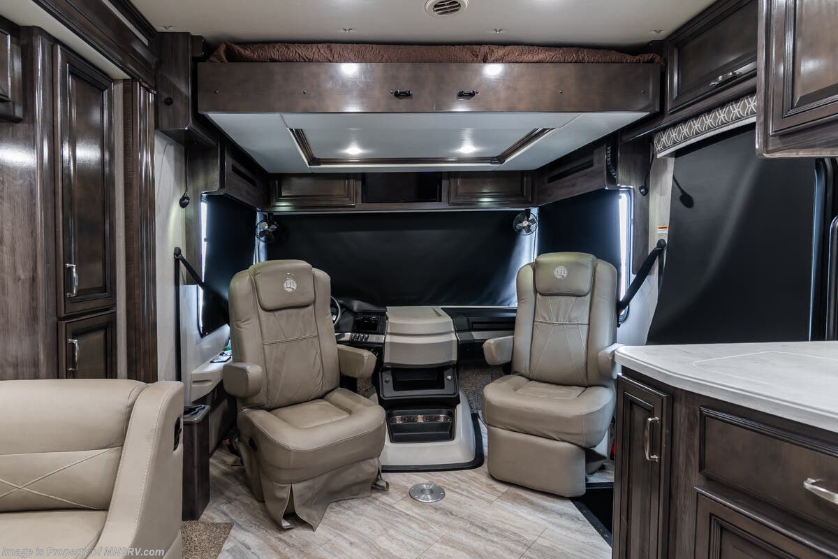 2021 Vacationer 35K by Holiday Rambler from Motor Home Specialist in Alvarado, Texas