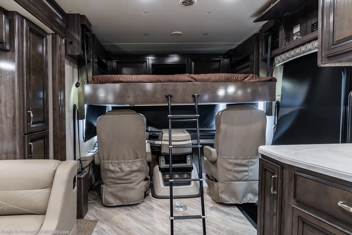 Used 2021 Holiday Rambler Vacationer 35K available in Alvarado, Texas