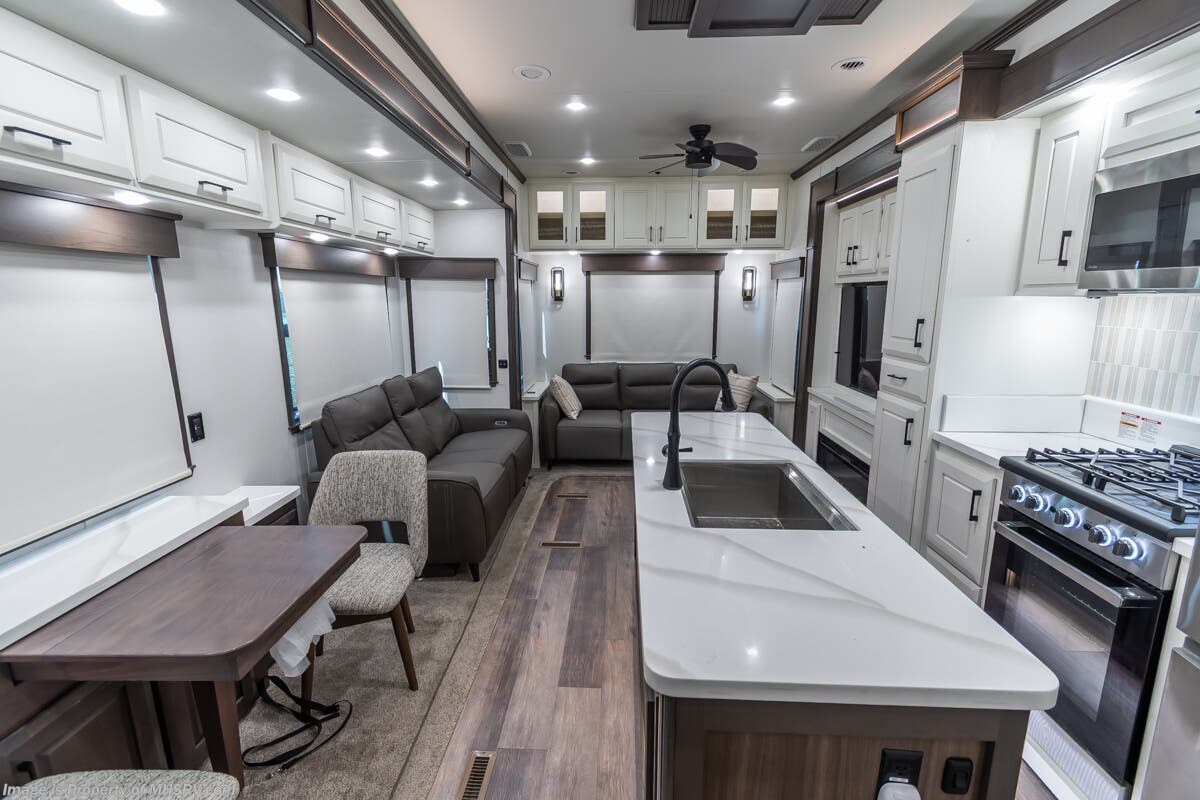 2025 DRV Mobile Suites MS 39DBRS3 - Used Fifth Wheel For Sale by Motor Home Specialist in Alvarado, Texas