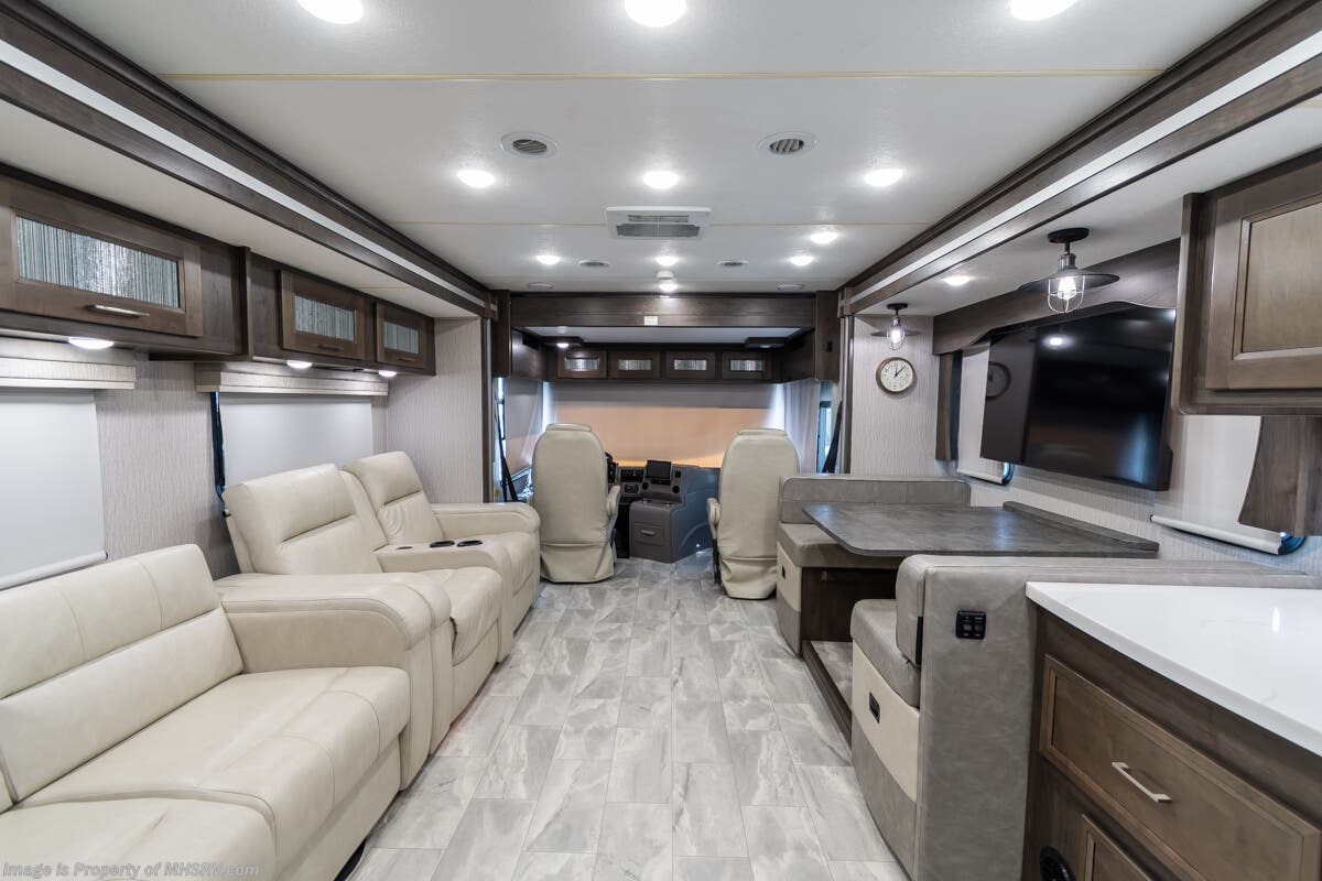2022 Coachmen Sportscoach 403QS - Used Diesel Pusher For Sale by Motor Home Specialist in Alvarado, Texas