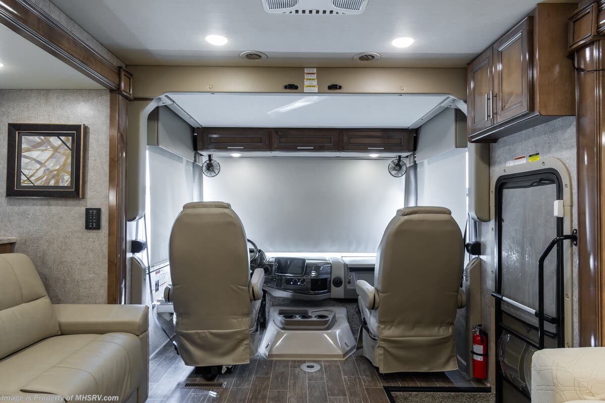 2020 Miramar 35.2 by Thor Motor Coach from Motor Home Specialist in Alvarado, Texas