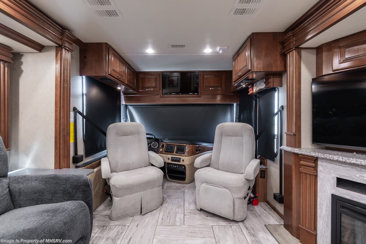 2017 Discovery 37R by Fleetwood from Motor Home Specialist in Alvarado, Texas