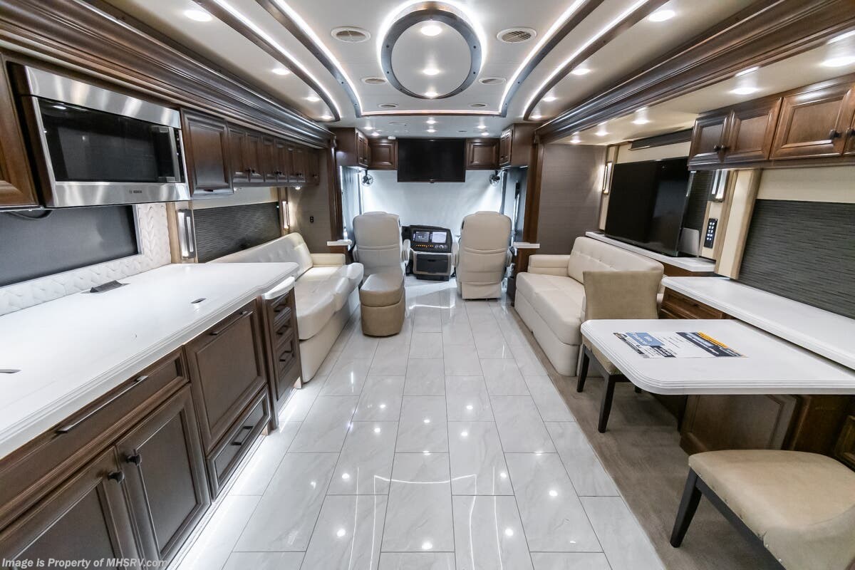 2021 Tiffin Allegro 45OPP - Used Diesel Pusher For Sale by Motor Home Specialist in Alvarado, Texas features Bath & 1/2