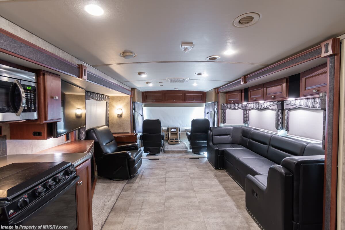 2015 Winnebago Sightseer 35G - Used Class A For Sale by Motor Home Specialist in Alvarado, Texas