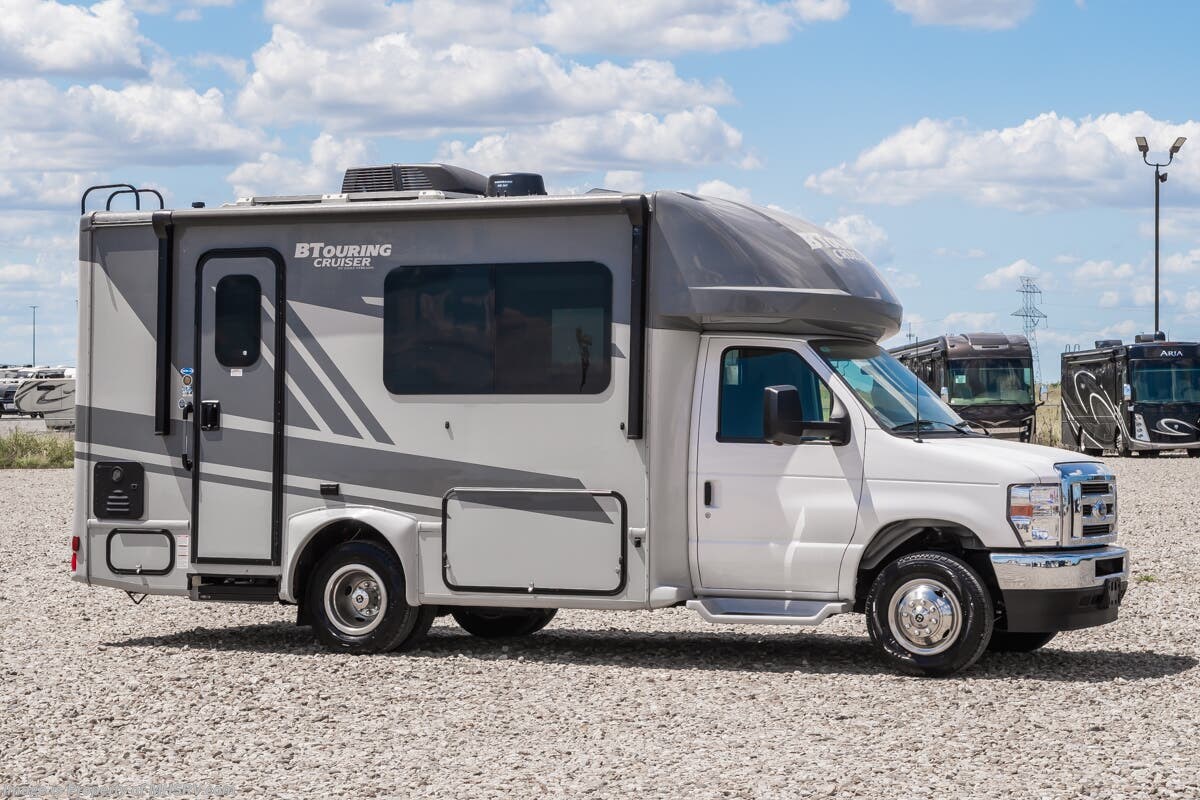 2025 Gulf Stream BT Cruiser 5210 RV W/ Full Body Paint, Carplay, Dual Pane Windows, Fiberglass Roof &amp; More