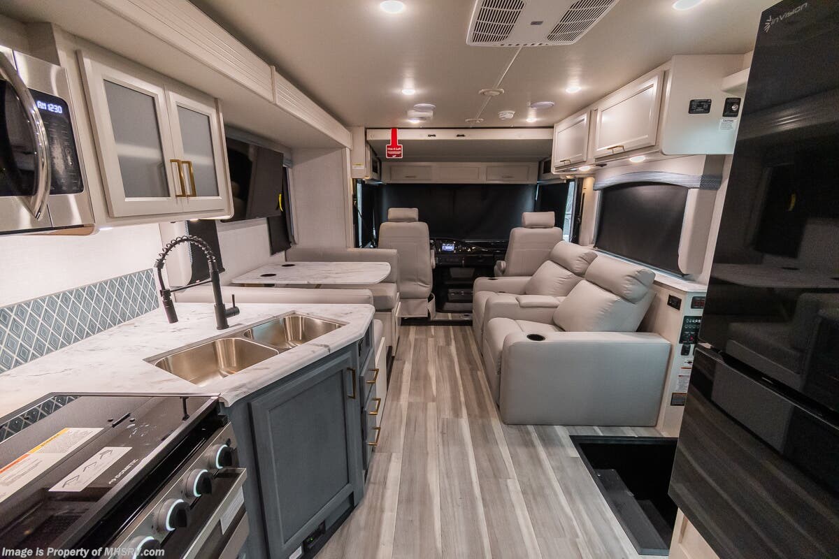 2027 Fleetwood Flair 28A - New Class A For Sale by Motor Home Specialist in Alvarado, Texas features Theater Seating