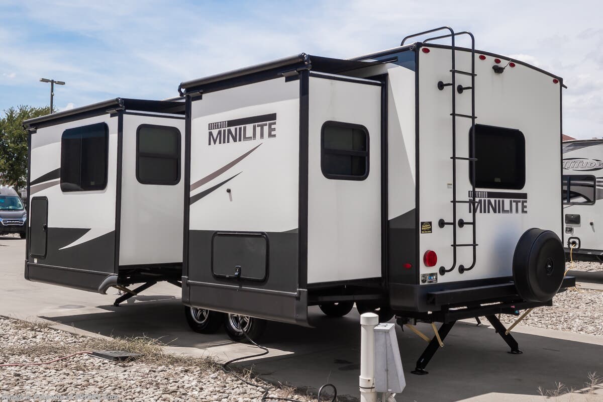 Used 2024 Forest River Rockwood Mini Lite 2516S available in Alvarado, Texas