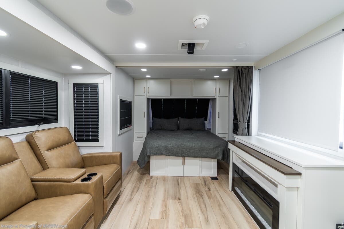 2026 Brinkley RV Model I 235 - Used Travel Trailer For Sale by Motor Home Specialist in Alvarado, Texas features Theater Seating