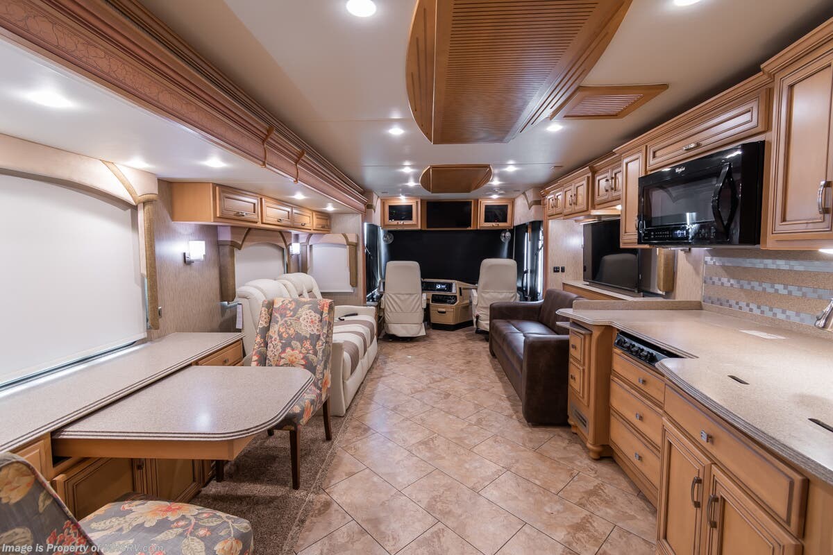 2016 Newmar Ventana LE 4037 - Used Diesel Pusher For Sale by Motor Home Specialist in Alvarado, Texas features Theater Seating, Bath & 1/2