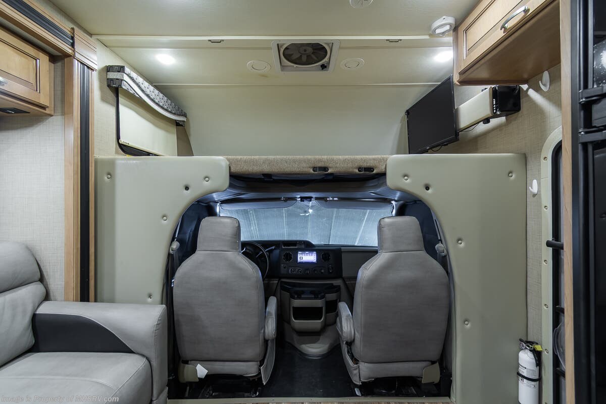 2018 Outlaw 29H by Thor Motor Coach from Motor Home Specialist in Alvarado, Texas