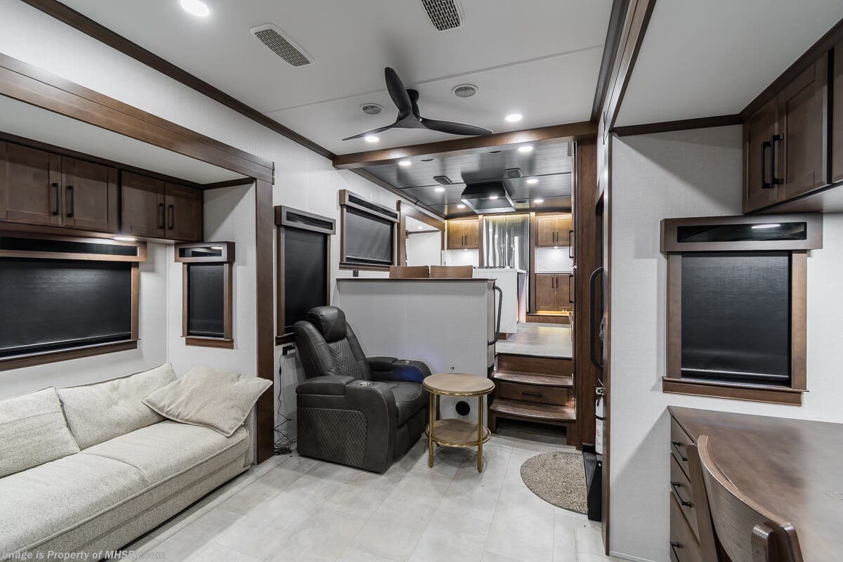 2026 Forest River Riverstone Legacy 421FK - Used Fifth Wheel For Sale by Motor Home Specialist in Alvarado, Texas
