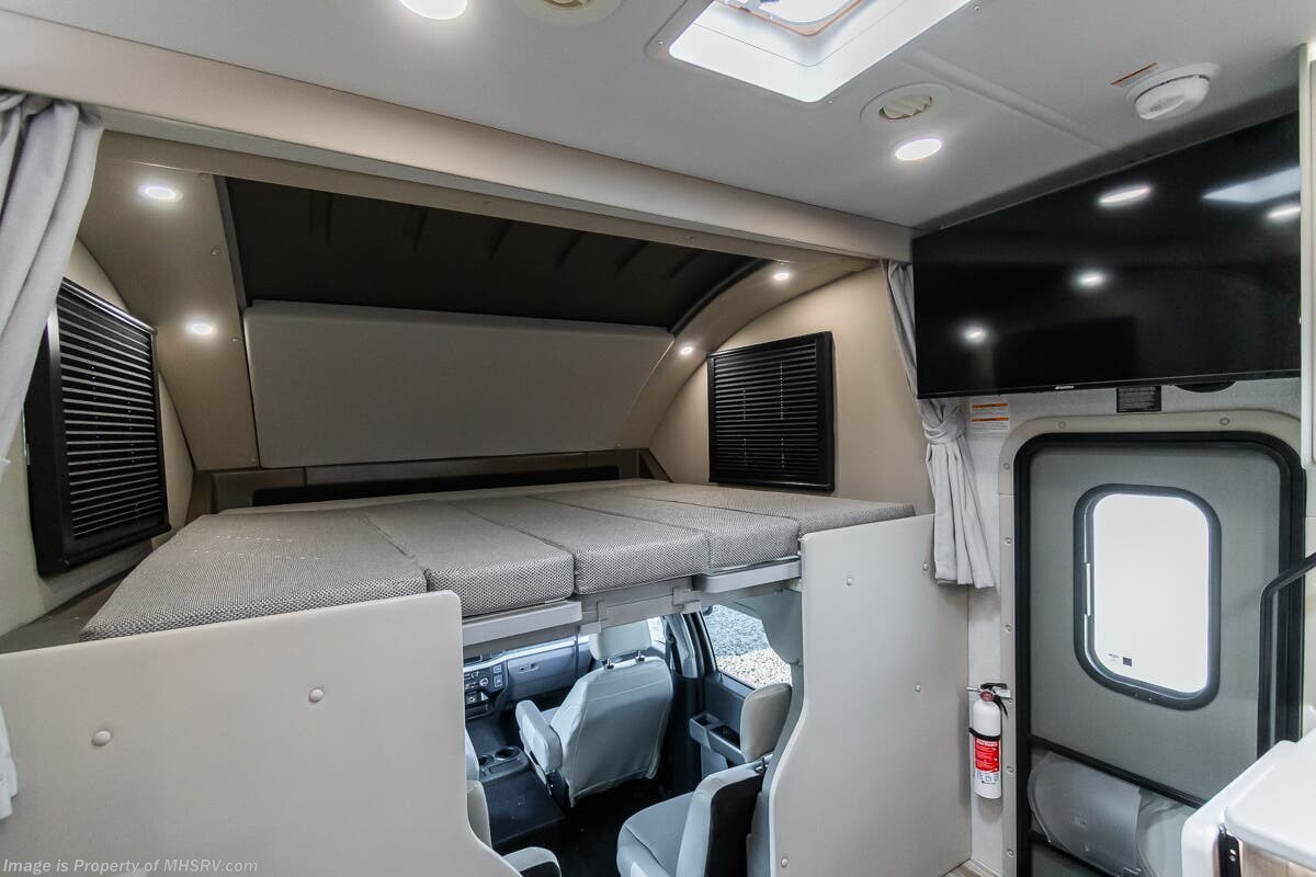 New 2027 Thor Motor Coach Magnitude Grand C33 available in Alvarado, Texas