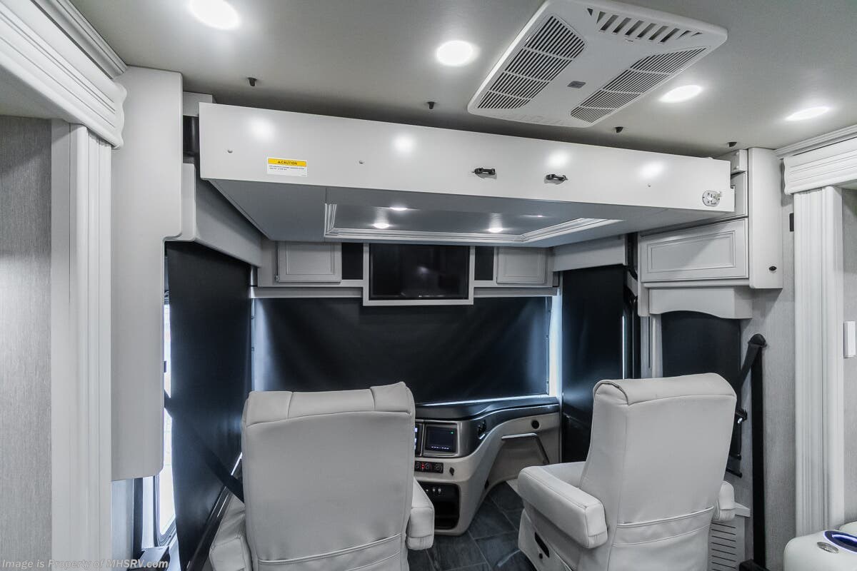 Used 2023 Fleetwood Discovery 38W available in Alvarado, Texas