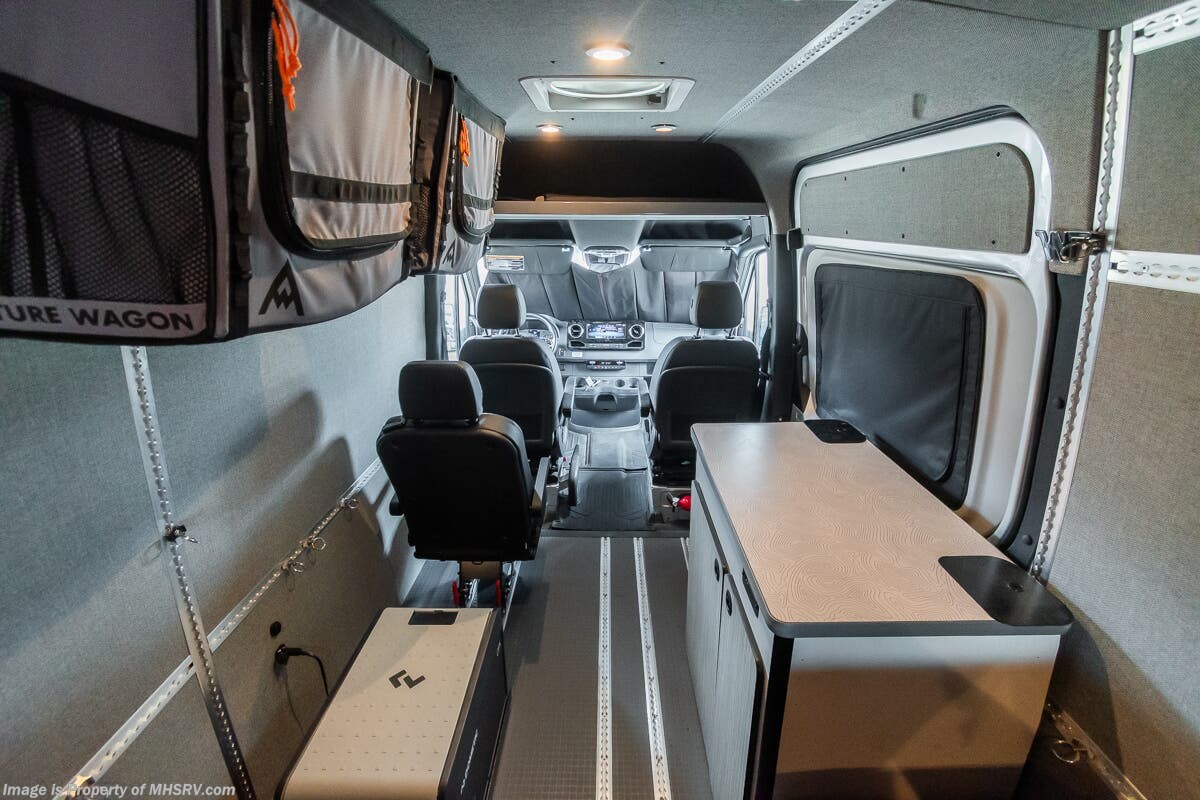 2023 Winnebago Adventure Wagon 70SE - Used Class B For Sale by Motor Home Specialist in Alvarado, Texas