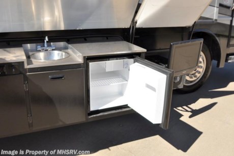 &lt;a href=&quot;http://www.mhsrv.com/fleetwood-rvs/&quot;&gt;&lt;img src=&quot;http://www.mhsrv.com/images/sold-fleetwood.jpg&quot; width=&quot;383&quot; height=&quot;141&quot; border=&quot;0&quot; /&gt;&lt;/a&gt;

&lt;object width=&quot;400&quot; height=&quot;300&quot;&gt;&lt;param name=&quot;movie&quot; value=&quot;http://www.youtube.com/v/fBpsq4hH-Ws?version=3&amp;amp;hl=en_US&quot;&gt;&lt;/param&gt;&lt;param name=&quot;allowFullScreen&quot; value=&quot;true&quot;&gt;&lt;/param&gt;&lt;param name=&quot;allowscriptaccess&quot; value=&quot;always&quot;&gt;&lt;/param&gt;&lt;embed src=&quot;http://www.youtube.com/v/fBpsq4hH-Ws?version=3&amp;amp;hl=en_US&quot; type=&quot;application/x-shockwave-flash&quot; width=&quot;400&quot; height=&quot;300&quot; allowscriptaccess=&quot;always&quot; allowfullscreen=&quot;true&quot;&gt;&lt;/embed&gt;&lt;/object&gt;Used Fleetwood RV /Dallas TX 11/21/12/ 2008 Fleetwood Providence (40E) bath &amp; 1/2 RV with 3 slides and 28,483 miles. This RV is approximately 41&#39; in length with a 360HP Cummins diesel engine, Allison 6 speed automatic transmission, Freightliner chassis, 8KW Onan diesel generator with AGS, power patio and door awnings, window shades, outside kitchen on power slide, electric/gas water heater, exterior refrigerator, exterior grill, exterior shower, 10K lb. hitch, auto hydraulic leveling, 3 camera monitoring system, exterior entertainment system, Magnum inverter, solid surface counters, dual ducted roof A/C system with heat pumps  and 4 HD TVs with CD/DVD players. For complete details visit Motor Home Specialist at MHSRV .com or 800-335-6054.