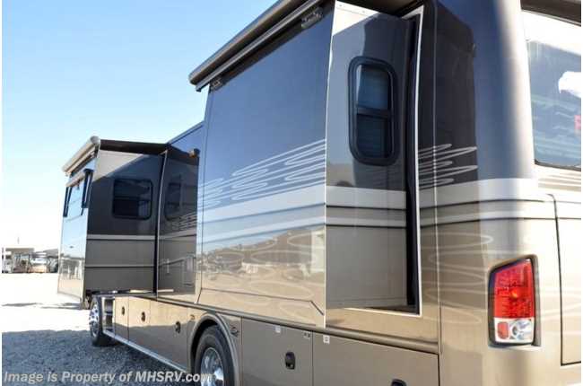 2008 Dynamax Corp Dynaquest XL (340XL) Super C W/2 Slides Used RV for Sale