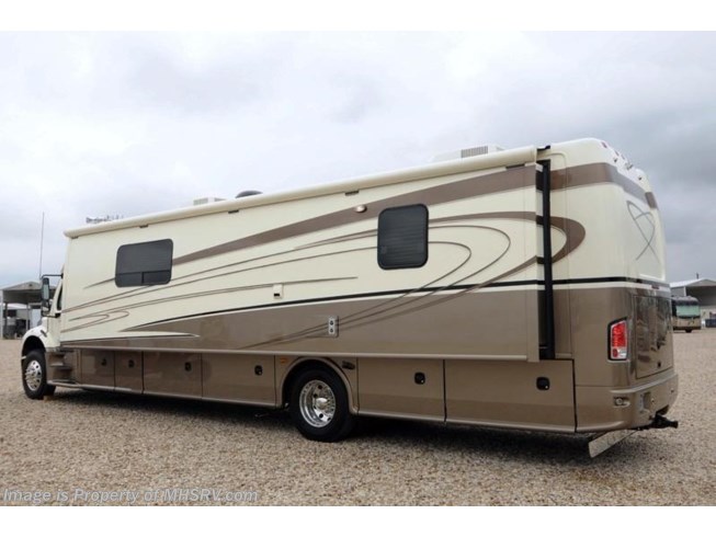 2012 Dynamax Corp Dynaquest XL (390) W/3 Slides includ. Full Wall Super ...