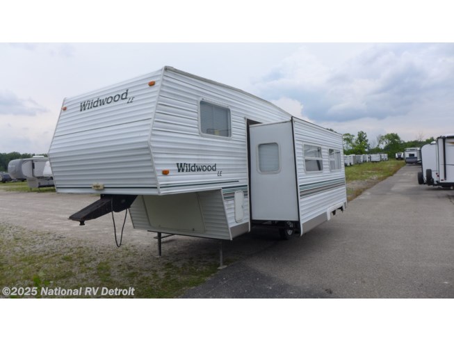 2003 Forest River Wildwood 24bhss Rv For Sale In Belleville Mi 48111 05582 Rvusa Com Classifieds