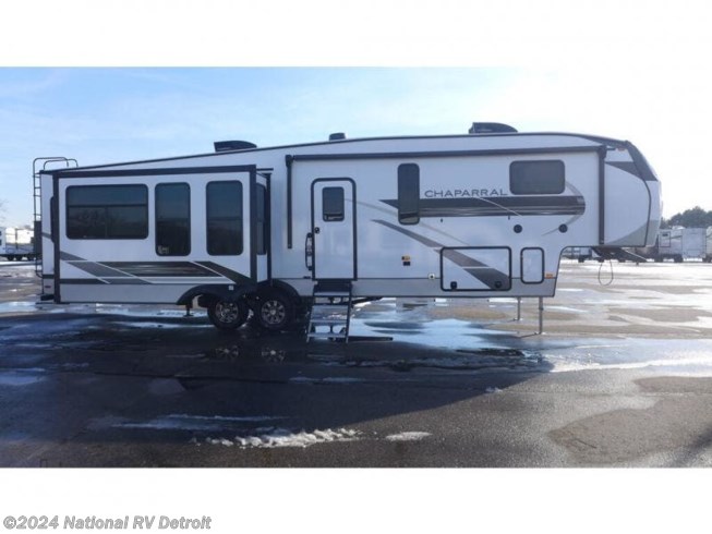 2022 Chaparral 360IBL by Coachmen from National RV Detroit in Belleville, Michigan