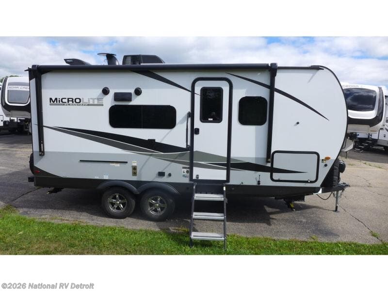 2023 Flagstaff Micro Lite 21DS by Forest River from National RV Detroit in Belleville, Michigan