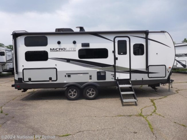 2023 Flagstaff Micro Lite 25BRDS by Forest River from National RV Detroit in Belleville, Michigan