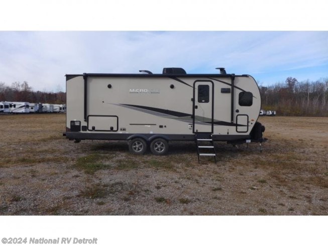 2023 Flagstaff Micro Lite 25FKS by Forest River from National RV Detroit in Belleville, Michigan