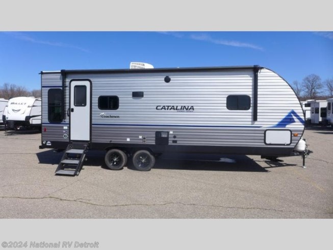 2023 Catalina Summit Series 8 231MKS by Coachmen from National RV Detroit in Belleville, Michigan