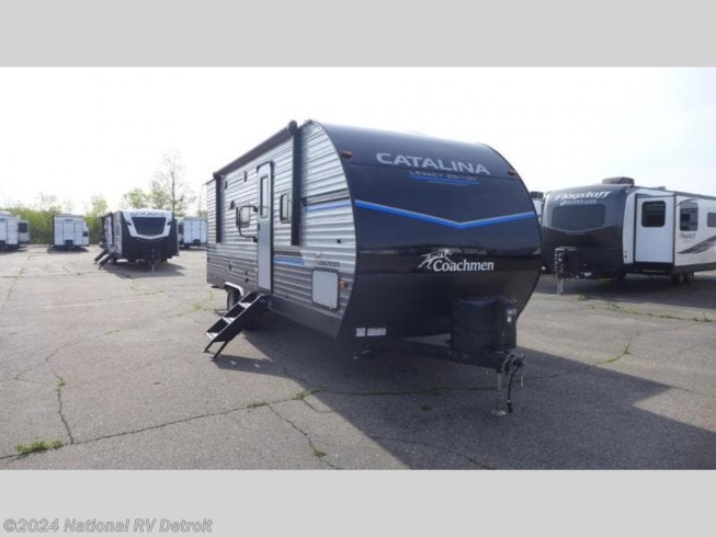New 2023 Coachmen Catalina Legacy 243RBS available in Belleville, Michigan