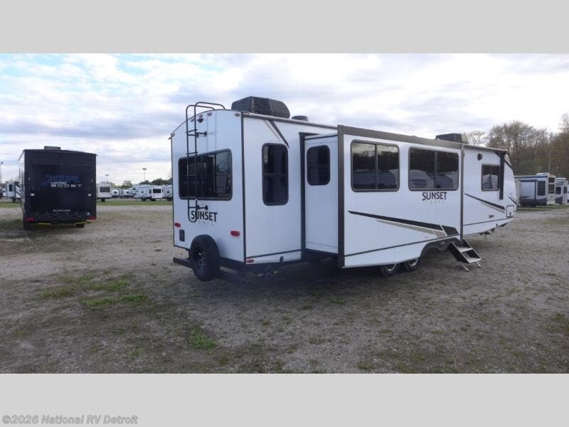 New 2023 CrossRoads Sunset Trail 330SI available in Belleville, Michigan