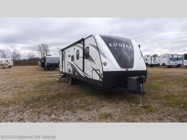 Used 2019 Dutchmen Kodiak Ultimate 2711BS available in Belleville, Michigan