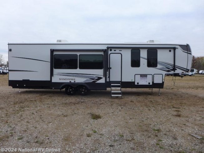 2024 Sandpiper 4002FB by Forest River from National RV Detroit in Belleville, Michigan