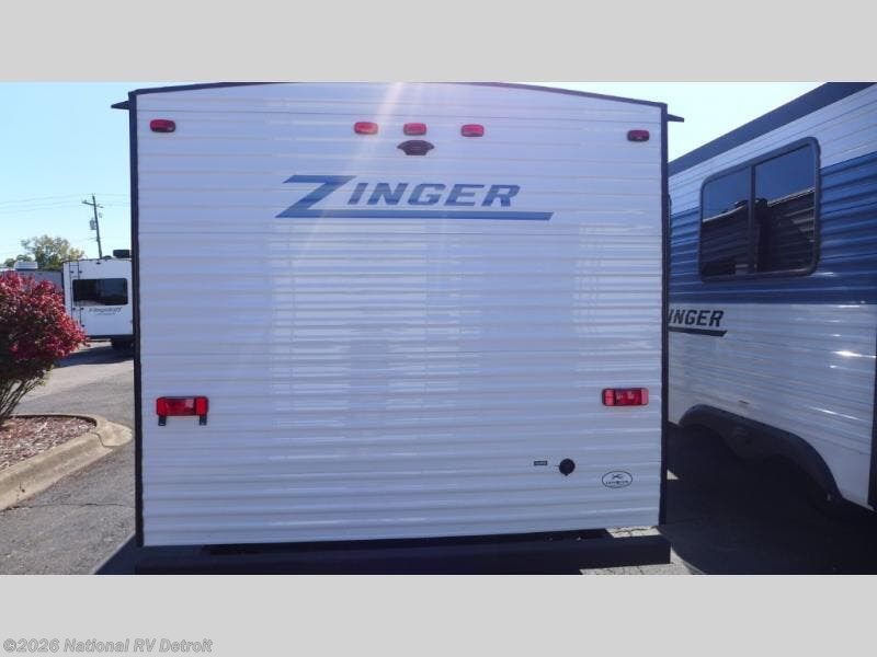 New 2025 CrossRoads Zinger Lite 18QB available in Belleville, Michigan