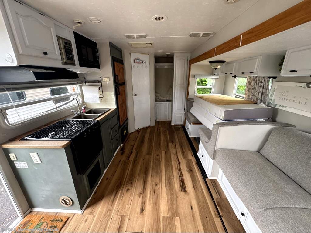 2007 Forest River Rockwood Roo 21SS - Used Travel Trailer For Sale by National RV Detroit in Belleville, Michigan