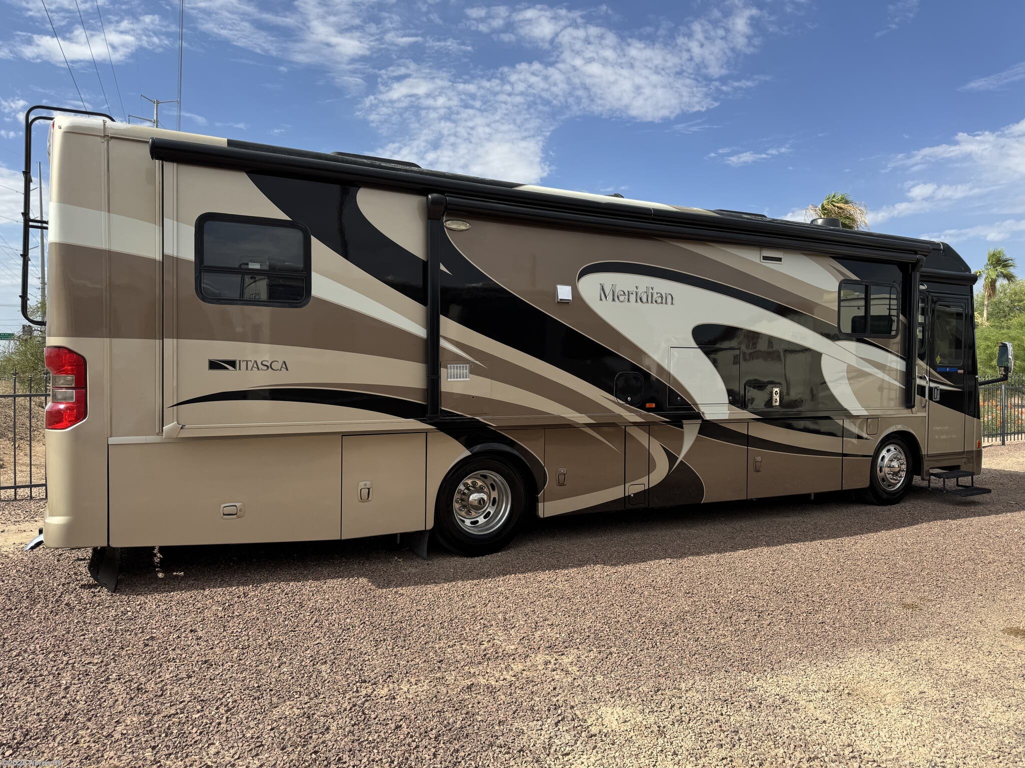 Used 2013 Itasca Meridian 36M available in Casa Grande, Arizona