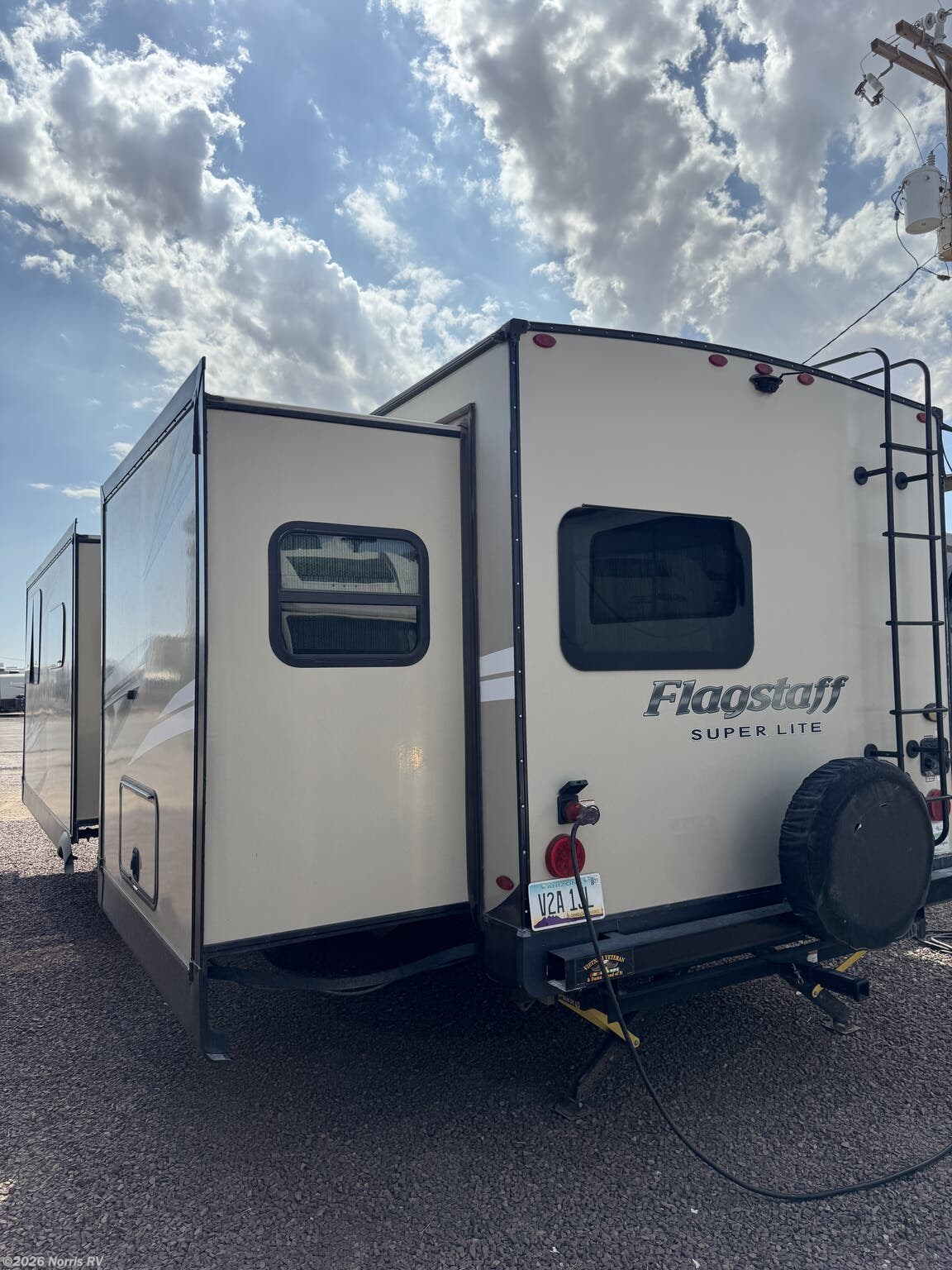 Used 2021 Forest River Flagstaff Super Lite 26FKBS available in Casa Grande, Arizona