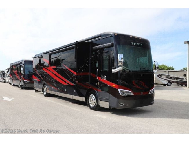 New 2022 Tiffin Allegro Bus available in Fort Myers, Florida