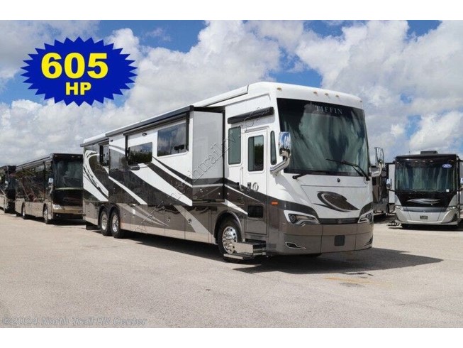 New 2022 Tiffin Allegro Bus available in Fort Myers, Florida