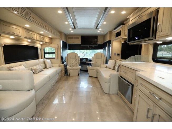 2022 Ventana by Newmar from North Trail RV Center in Fort Myers, Florida