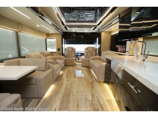 2022 King Aire by Newmar from North Trail RV Center in Fort Myers, Florida