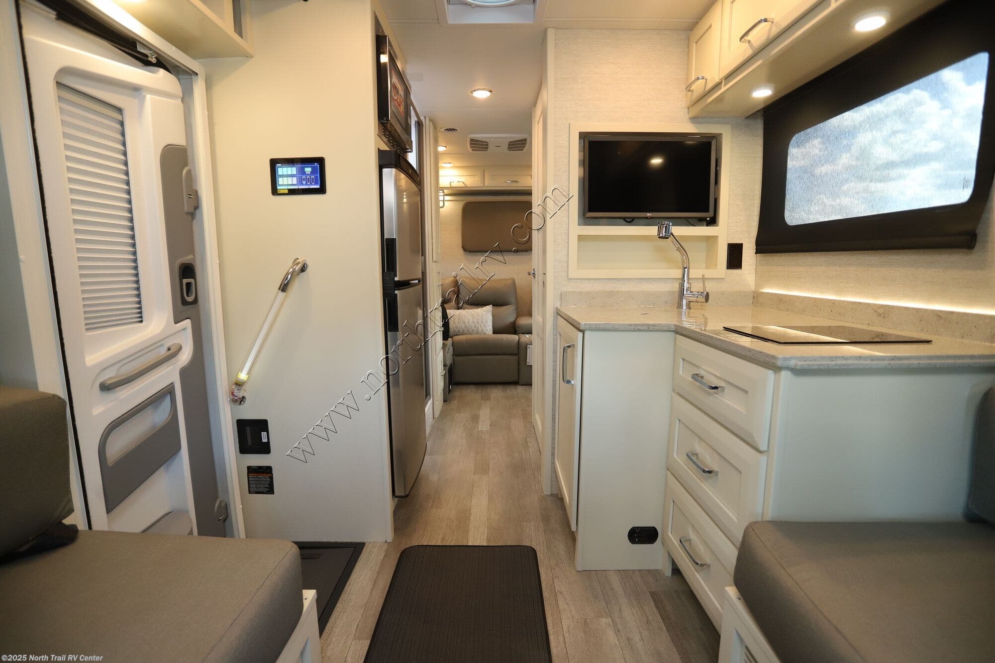 2024 Tiffin Wayfarer 25RLW RV for Sale in Fort Myers, FL 33905 | 15663 ...