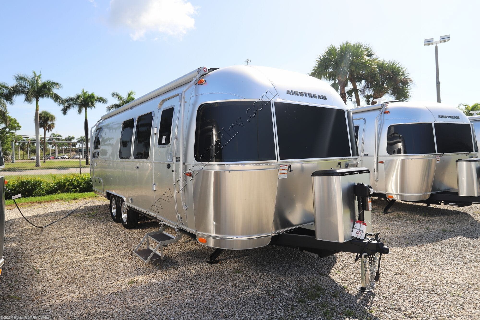 2024 Airstream Flying Cloud 28RB RV for Sale in Fort Myers, FL 33905